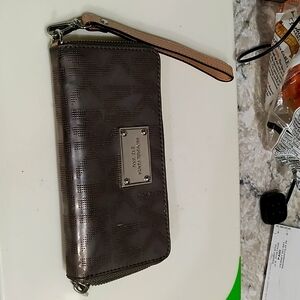 Michael kors wristlet